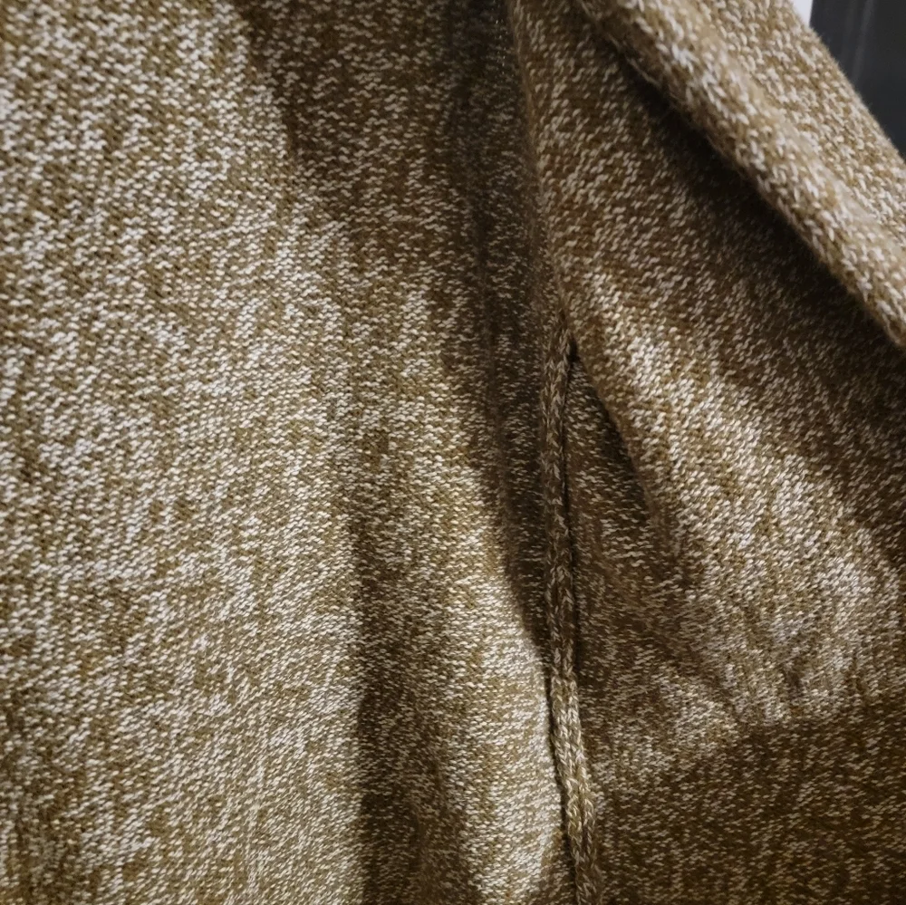 Womens Tahari beige Hooded Cardiagan size Medium